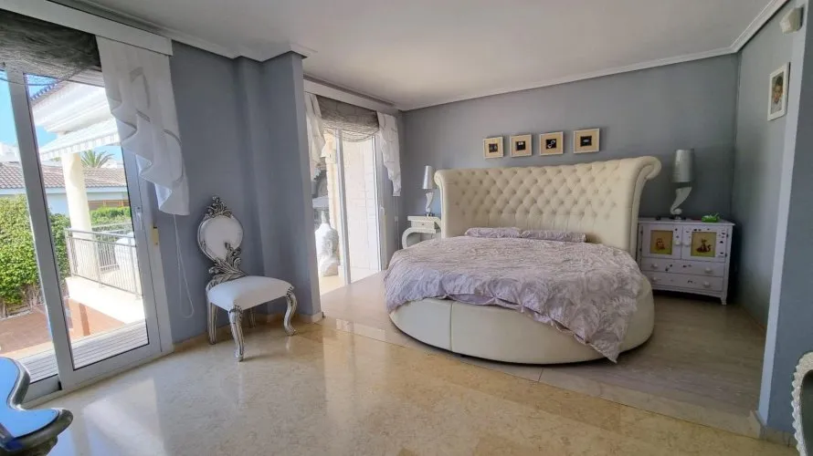 Villa de 239m² en Torrevieja, España No. 105 № 6