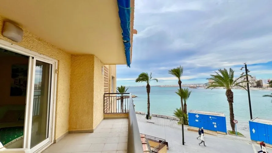 Apartamento de 3 dormitorios en Torrevieja, España No. 185 № 17