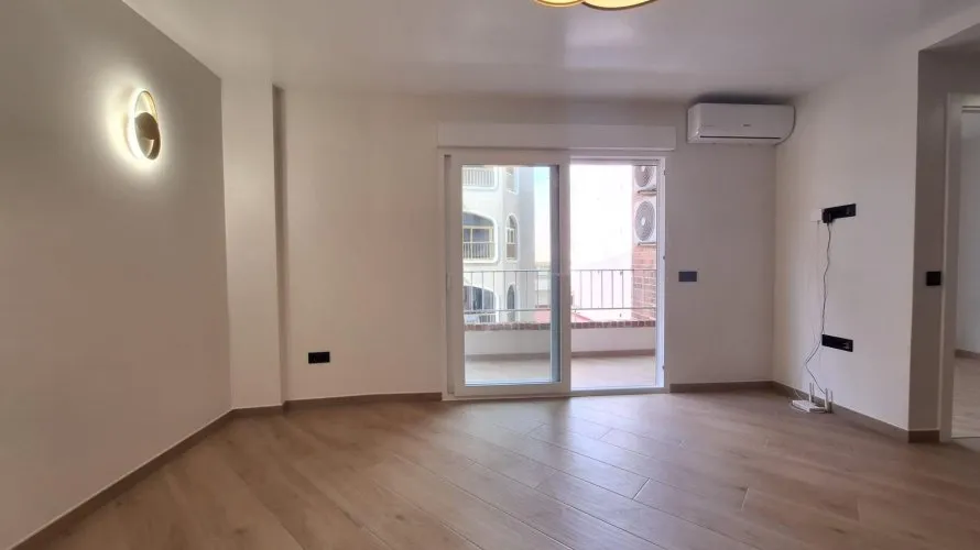Apartamento de 1 dormitorio en Torrevieja, España No. 203 № 4