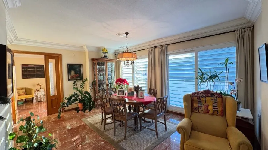 Apartamento de 4 dormitorios en Torrevieja, España No. 97 № 26