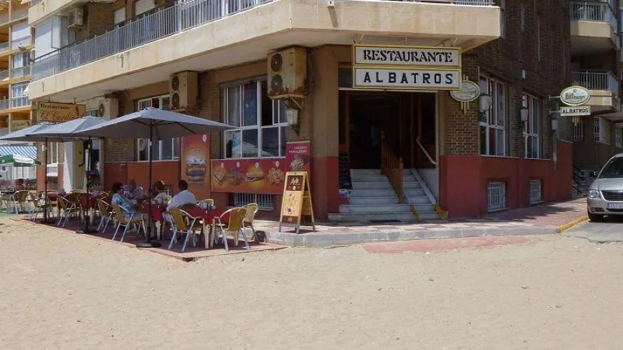 Propiedad comercial de 400m² en Torrevieja, Spain No. 131 № 18