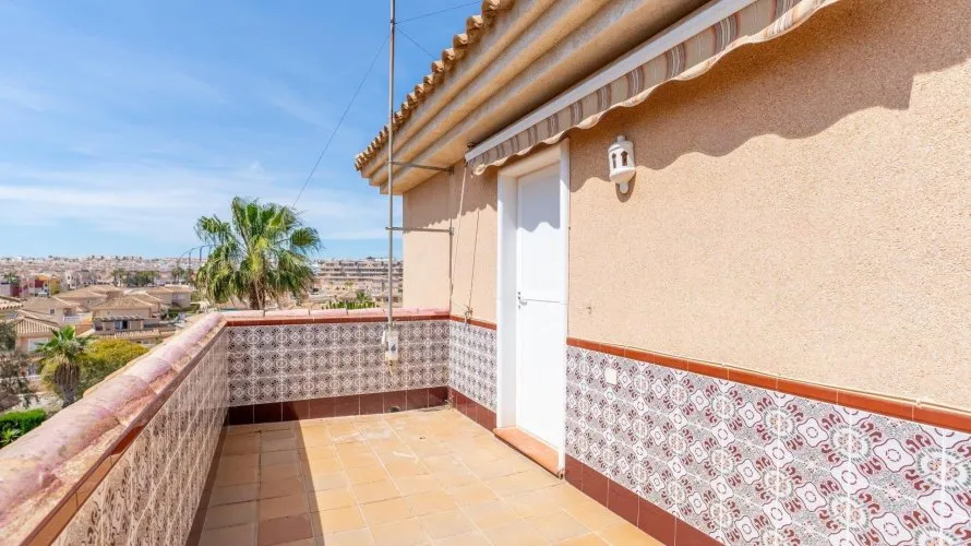 Villa de 3 dormitorios en Torrevieja, Spain No. 96 № 7