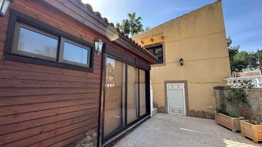 Apartamento de 4 dormitorios en Torrevieja, España No. 235 № 13