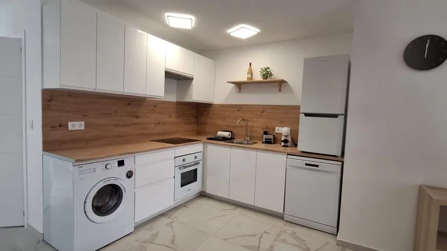 Apartamento de 1 dormitorio en Torrevieja, Spain No. 211 № 5