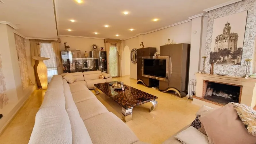 Villa de 239m² en Torrevieja, España No. 105 № 9