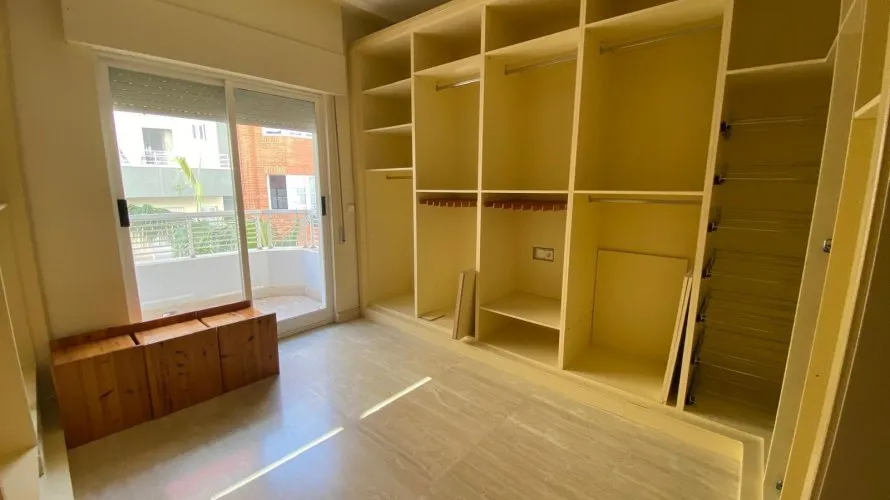 Apartamento de 4 dormitorios en Torrevieja, España No. 156 № 8