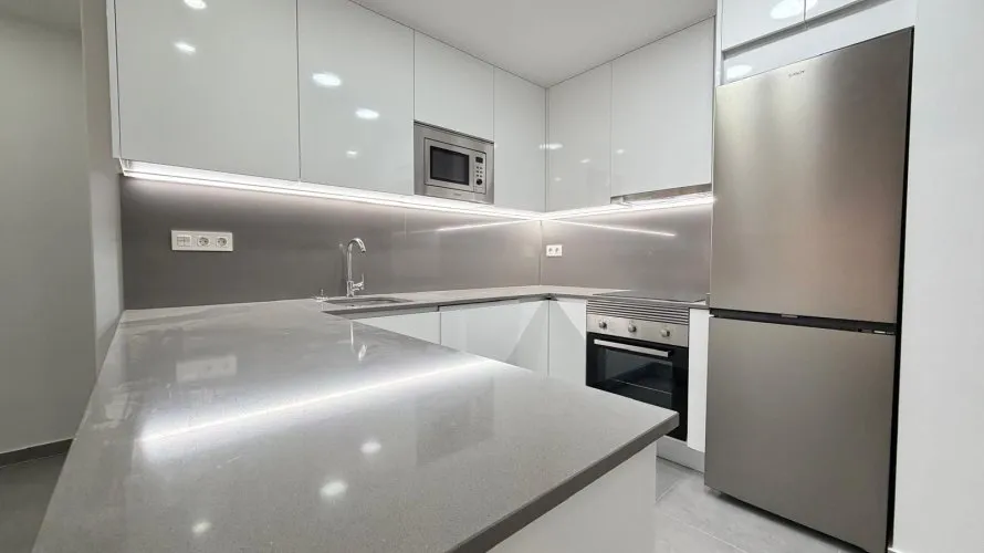 Apartamento de 3 dormitorios en Torrevieja, España No. 104 № 16