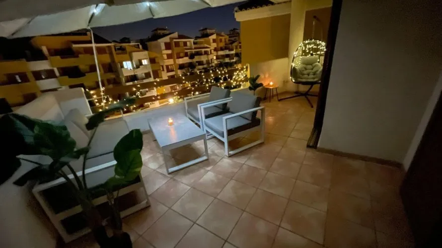 Apartamento de 2 dormitorios en Torrevieja, España No. 129 № 24