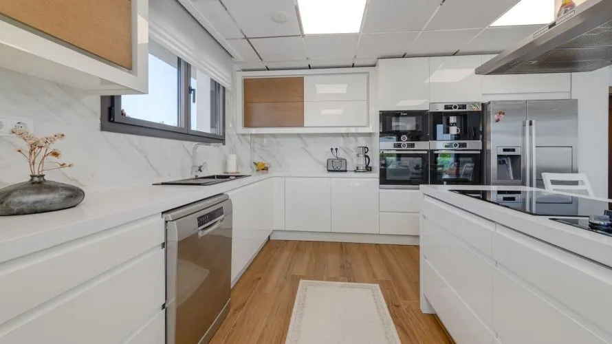 Villa de 461m² en Torrevieja, España No. 179 № 18