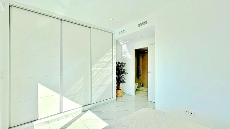 Bungalow de 3 dormitorios en Torrevieja, España No. 164 № 3