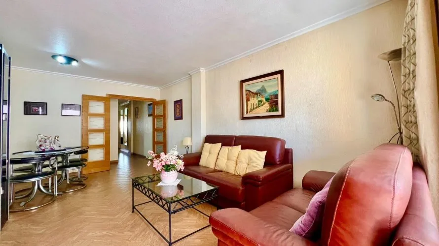 Apartamento de 3 dormitorios en Torrevieja, España No. 73 № 24