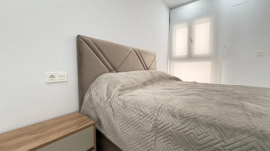 Apartamento de 2 dormitorios en Torrevieja, Spain No. 189 № 4