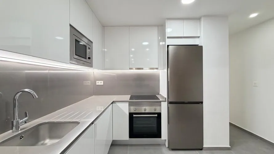 Apartamento de 3 dormitorios en Torrevieja, España No. 104 № 19