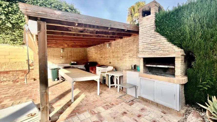 Villa de 4 dormitorios en Torrevieja, España No. 101 № 7