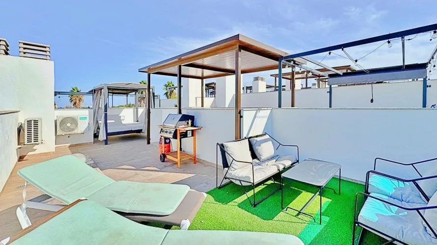 Bungalow de 3 dormitorios en Torrevieja, España No. 164 № 26
