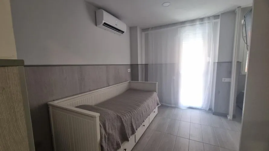 Apartamento de 3 dormitorios en Torrevieja, España No. 153 № 6