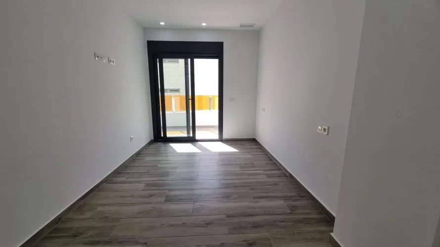 Apartamento de 3 dormitorios en Torrevieja, España No. 59 № 25
