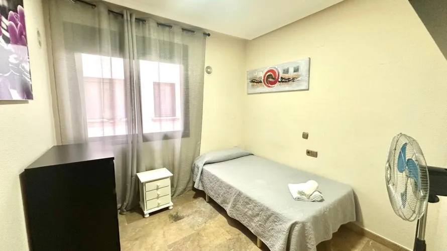 Apartamento de 3 dormitorios en Torrevieja, España No. 239 № 11
