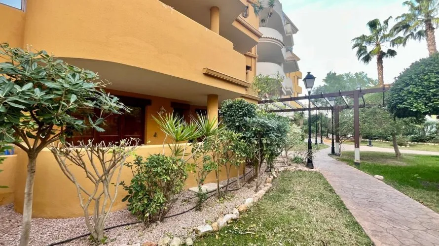 Bungalow de 2 dormitorios en Torrevieja, España No. 182 № 6