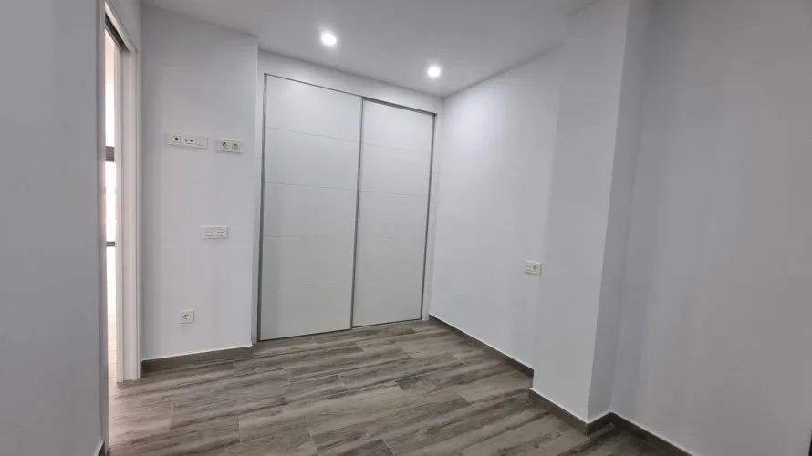 Apartamento de 3 dormitorios en Torrevieja, España No. 59 № 14