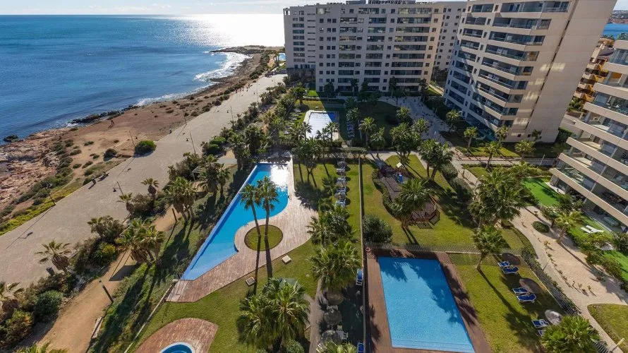 Ático de 3 dormitorios en Torrevieja, España No. 197 № 15