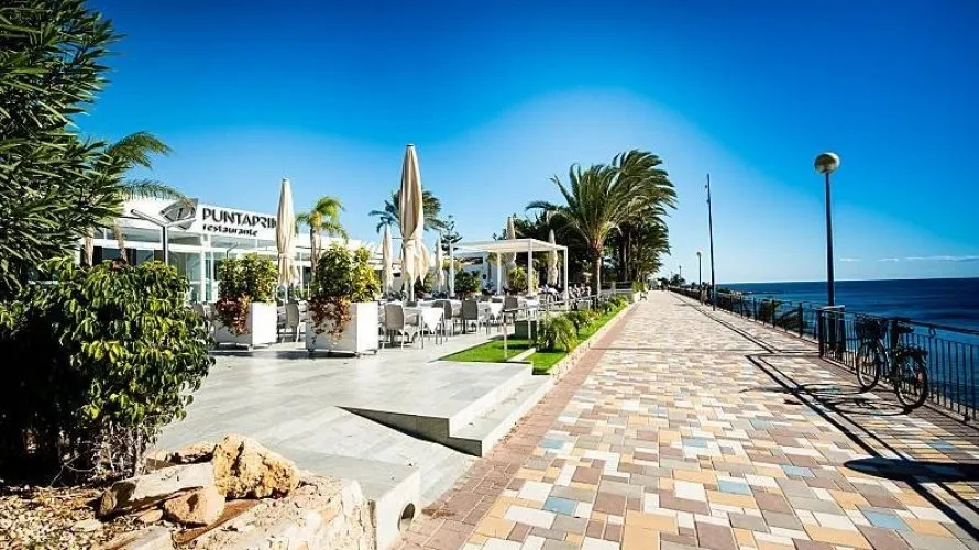 Villa de 4 dormitorios en Torrevieja, España No. 123 № 13