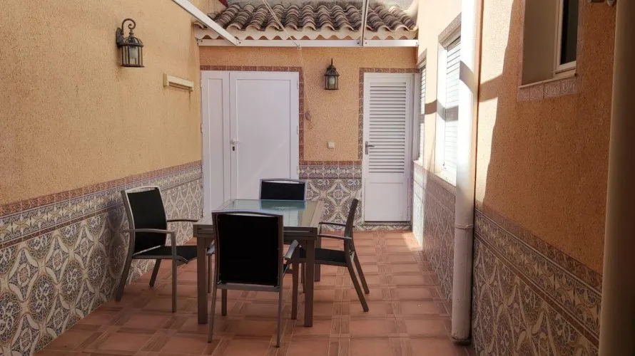 Сasa de 3 dormitorios en Torrevieja, España No. 152 № 4