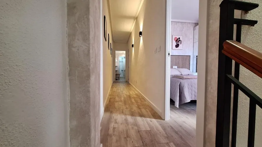 Ático de 2 dormitorios en Torrevieja, España No. 99 № 24