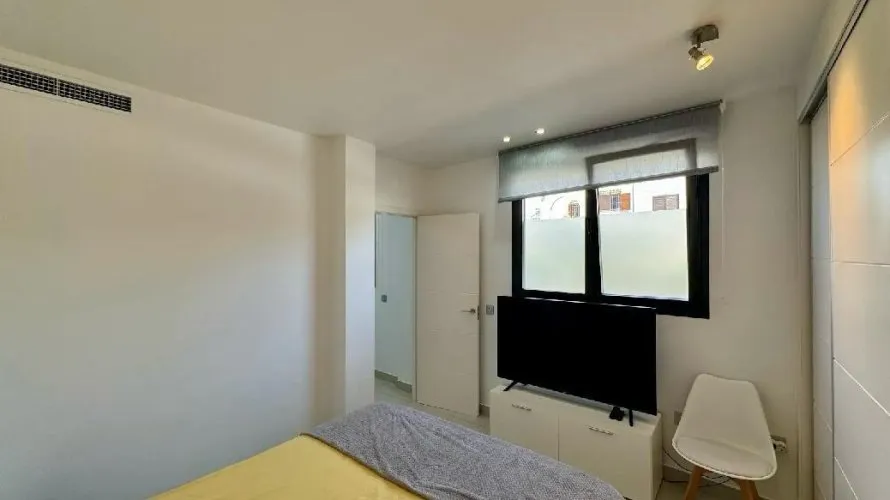 Apartamento de 2 dormitorios en Torrevieja, España No. 150 № 6