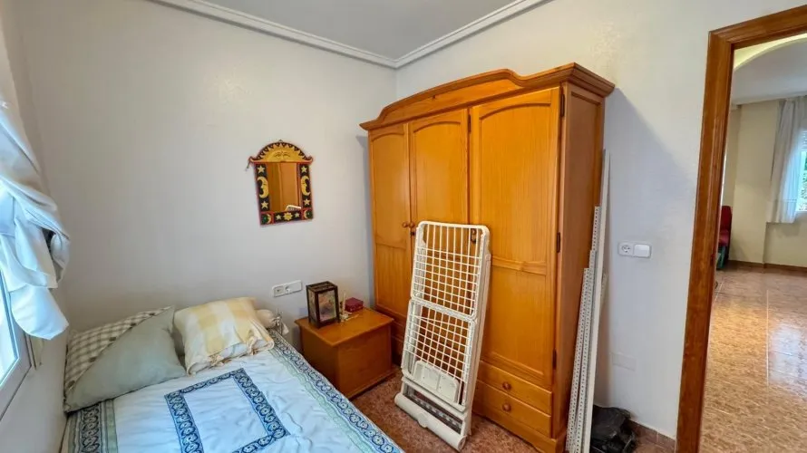 Apartamento de 3 dormitorios en Torrevieja, Spain No. 207 № 11
