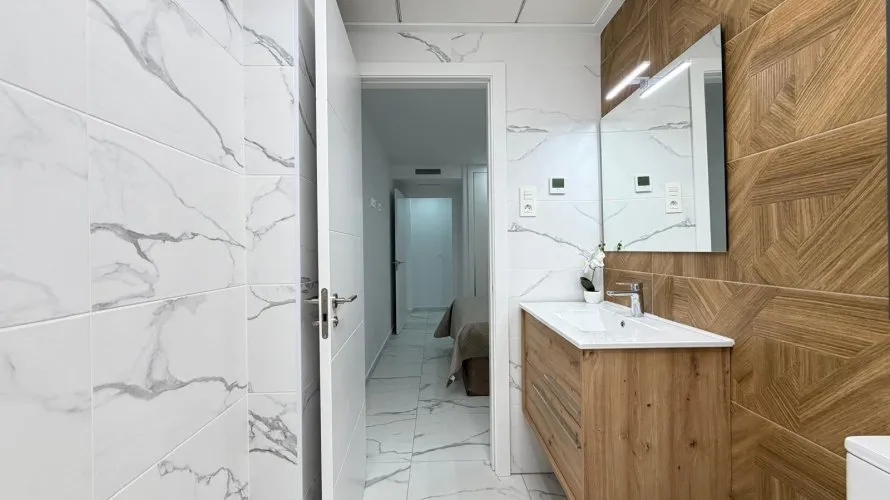 Apartamento de 2 dormitorios en Torrevieja, Spain No. 189 № 13