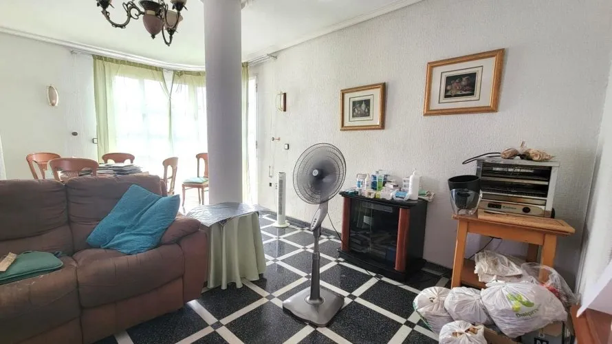 Apartamento de 1 dormitorio en Torrevieja, España No. 208 № 2