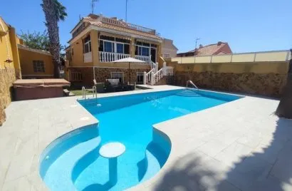Apartamento de 283m² en Torrevieja, Spain No. 138