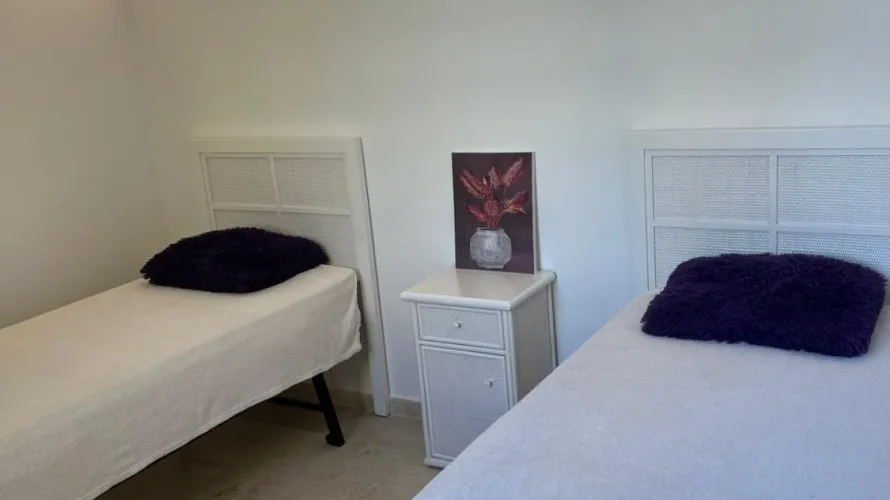 Apartamento de 2 dormitorios en Torrevieja, España No. 71 № 28
