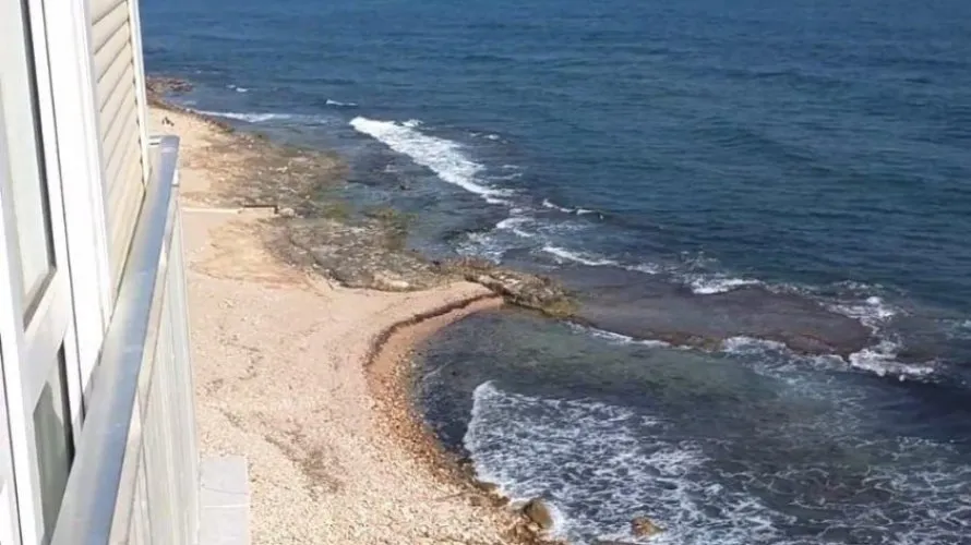 Apartamento de 4 dormitorios en Torrevieja, España No. 61 № 13