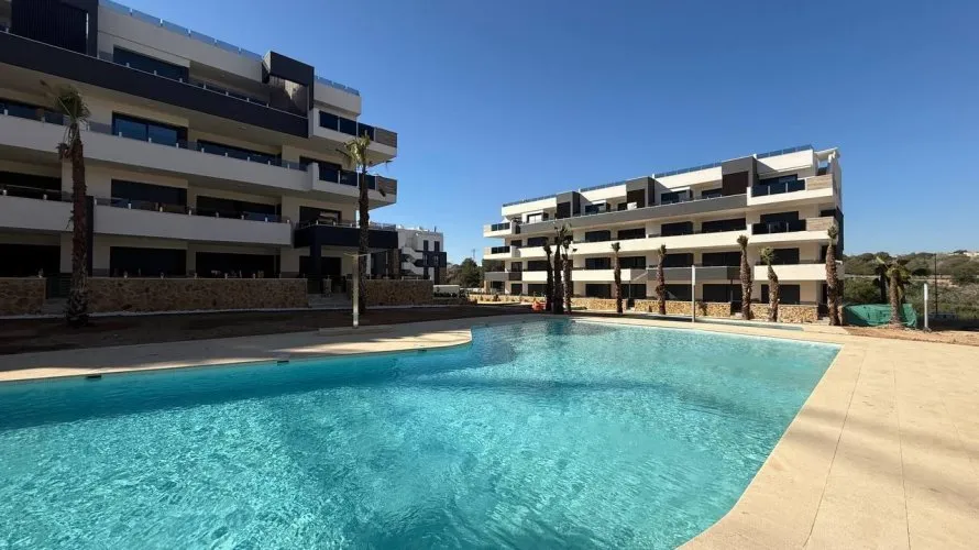 Ático de 2 dormitorios en Torrevieja, España No. 190 № 7