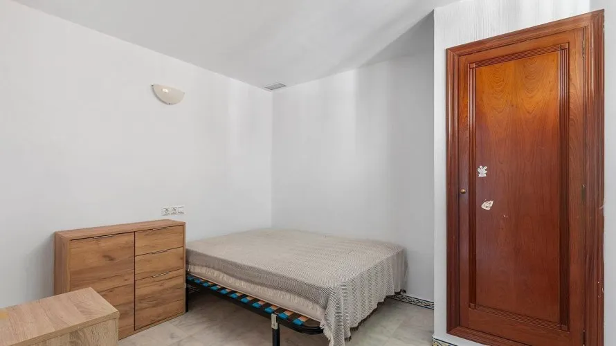 Apartamento de 2 dormitorios en Torrevieja, Spain No. 222 № 20