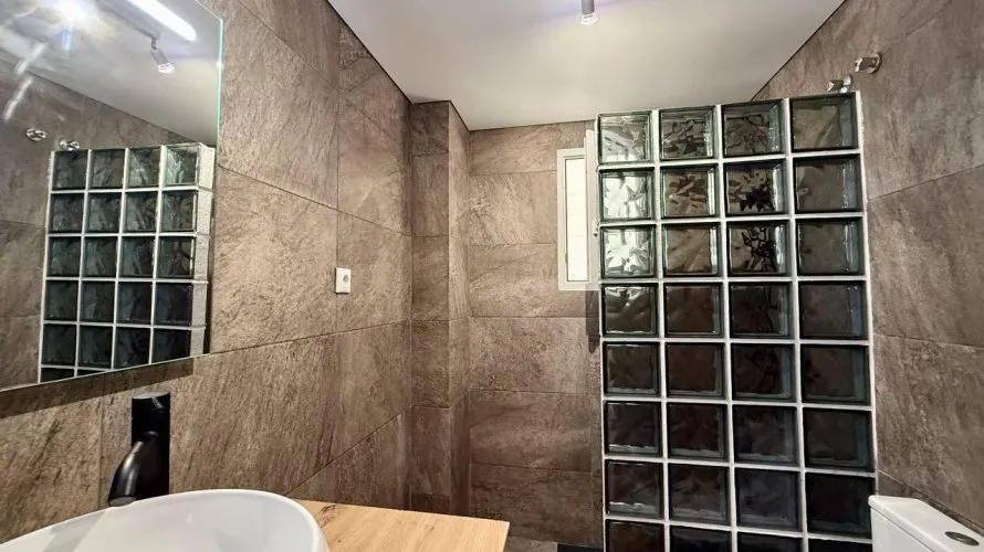 Apartamento de 2 dormitorios en Torrevieja, España No. 195 № 25