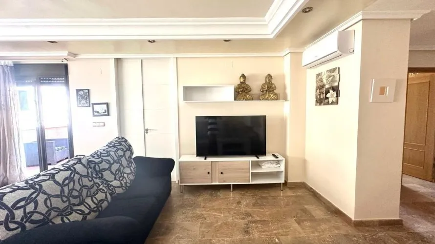 Apartamento de 4 dormitorios en Torrevieja, España No. 154 № 4