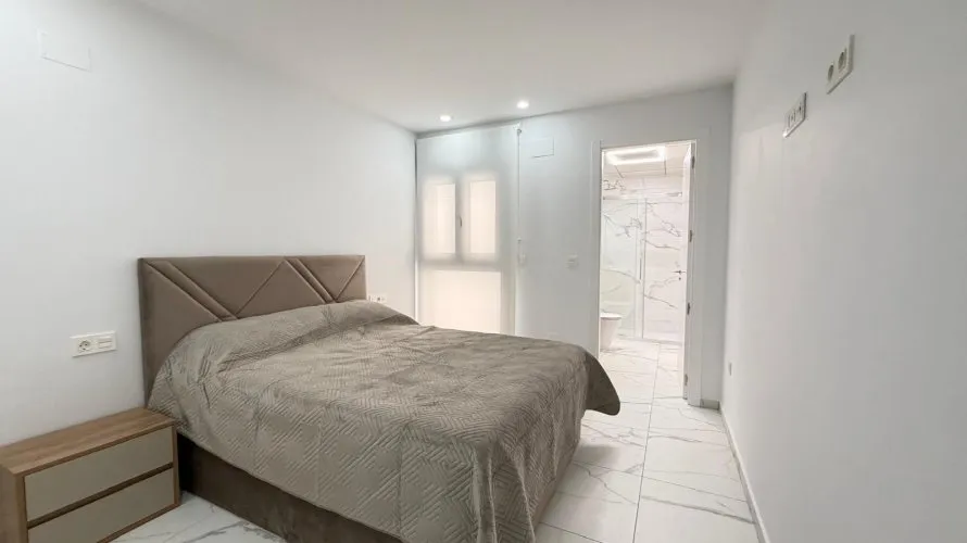 Apartamento de 2 dormitorios en Torrevieja, Spain No. 189 № 3