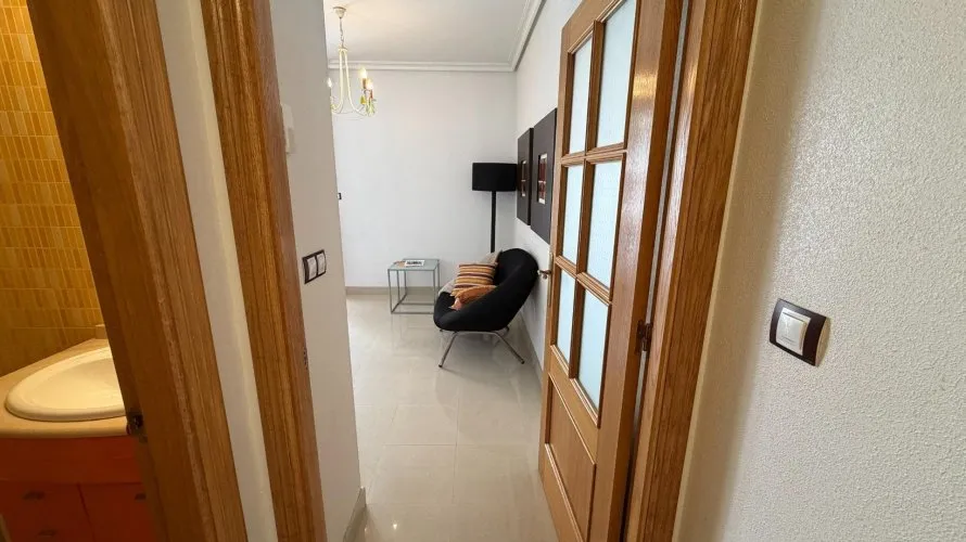 Apartamento de 1 dormitorio en Torrevieja, Spain No. 237 № 26