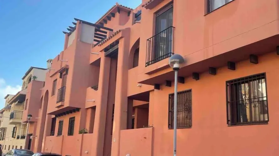 Apartamento de 2 dormitorios en Torrevieja, Spain No. 169 № 18