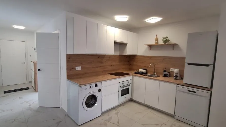 Apartamento de 1 dormitorio en Torrevieja, Spain No. 211 № 6