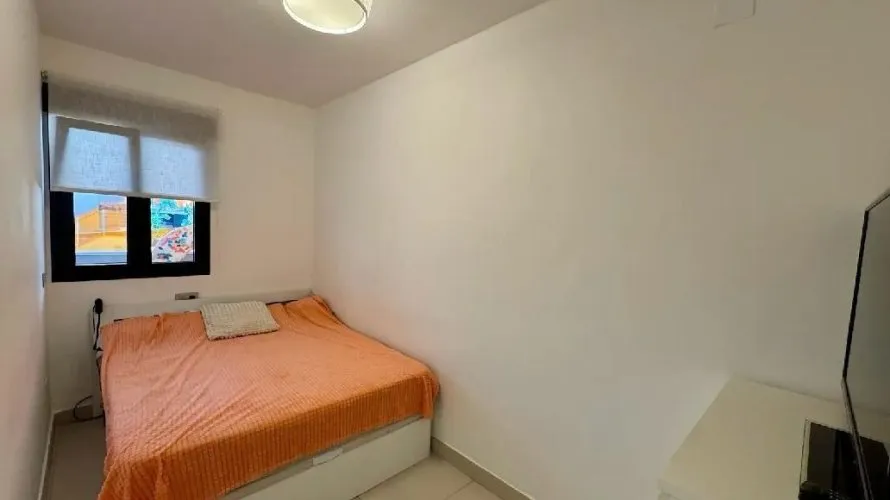 Apartamento de 2 dormitorios en Torrevieja, España No. 150 № 15
