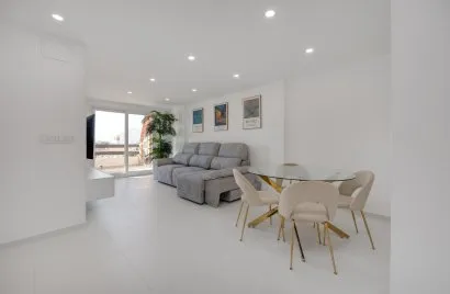 Apartamento de 3 dormitorios en Torrevieja, España No. 166