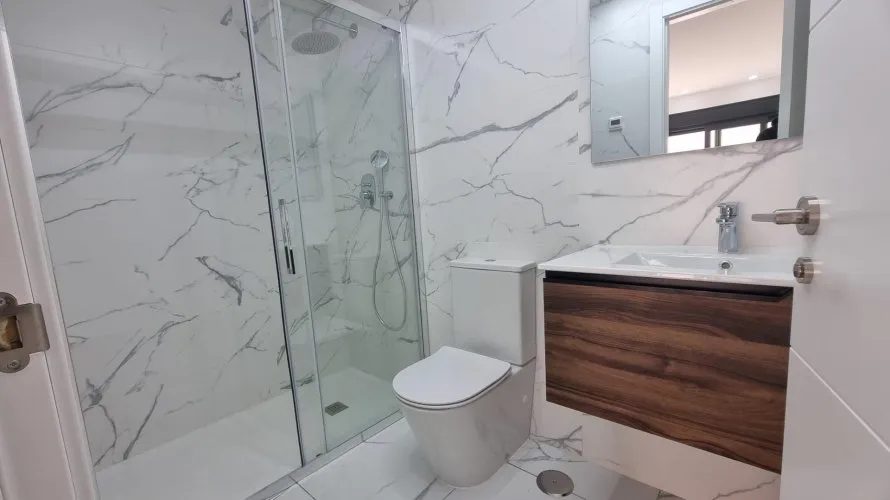 Apartamento de 3 dormitorios en Torrevieja, España No. 59 № 26