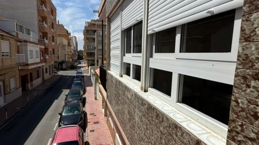 Apartamento de 3 dormitorios en Torrevieja, Spain No. 76 № 14