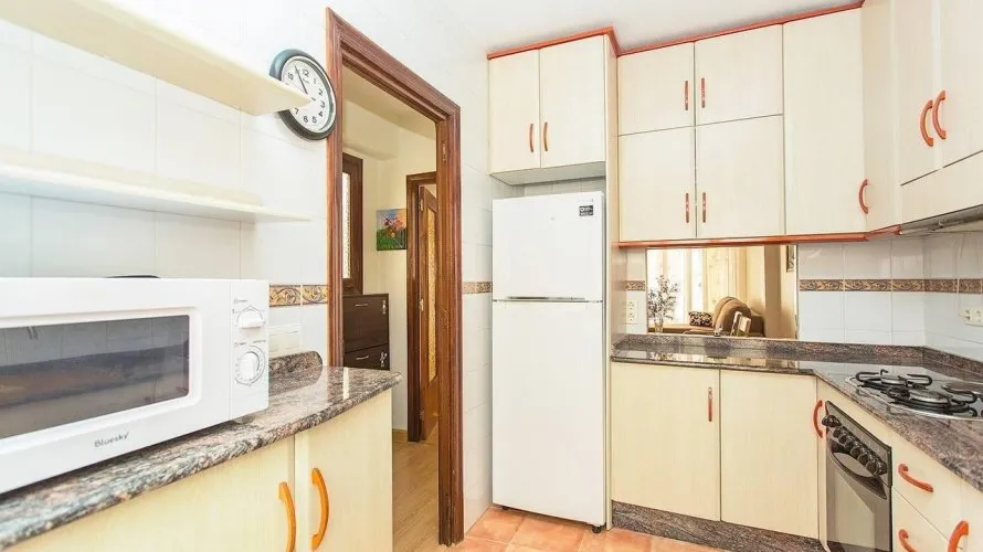 Apartamento de 3 dormitorios en Torrevieja, España No. 112 № 1