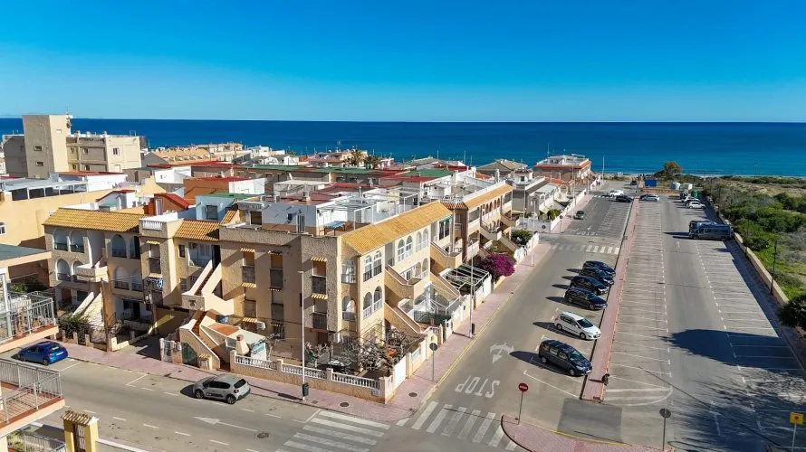 Bungalow de 75m² en Torrevieja, España No. 176 № 28