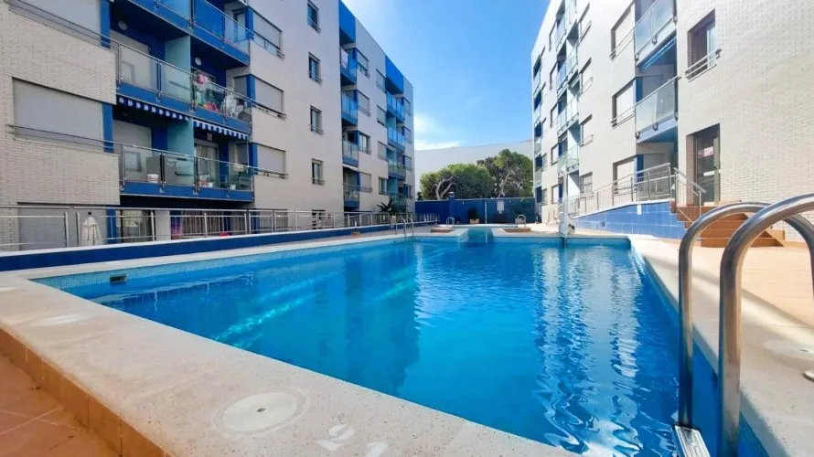 Apartamento de 4 dormitorios en Torrevieja, España No. 130 № 6